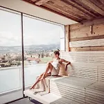 Hotel Und Therme Nova
