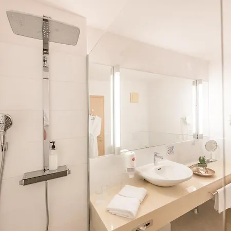 Und Therme Nova Hotel