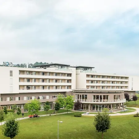 Und Therme Nova 4*