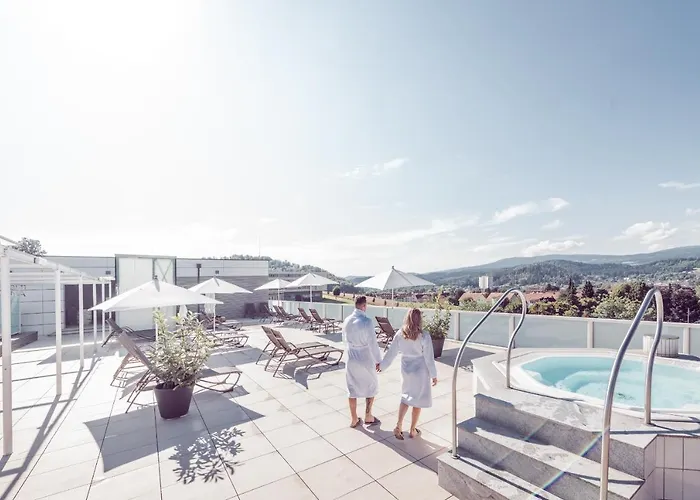 Und Therme Nova فندق 4*